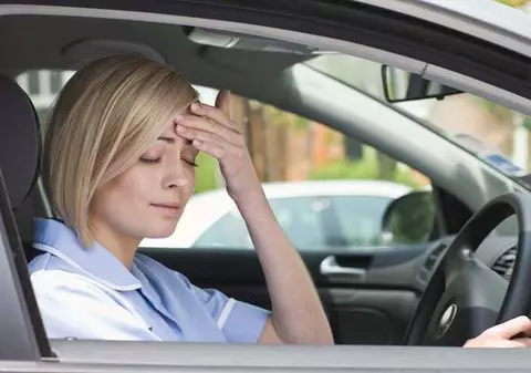 După Revelion, cresc amenzile şi se scumpeşte RCA