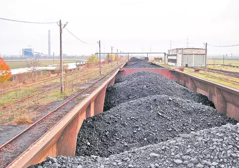 A început războiul cărbunelui în Valea Jiului «Producem huilă, dar importăm cărbune»