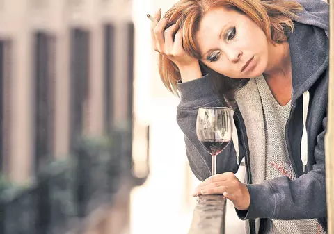 Guvernul a făcut calculele: Viciile nu se mai ieftinesc!