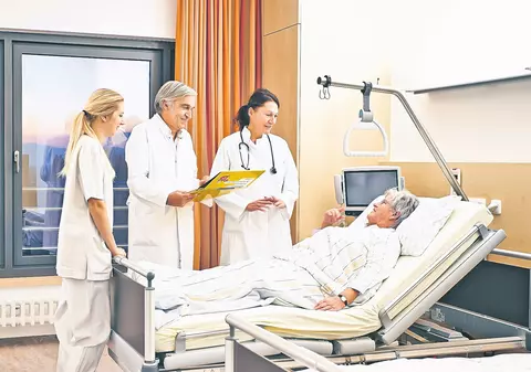 Dacă CNAS ar deconta în totalitate serviciile medicale pentru clinicile particulare, ne-am opera cu toţii la privat