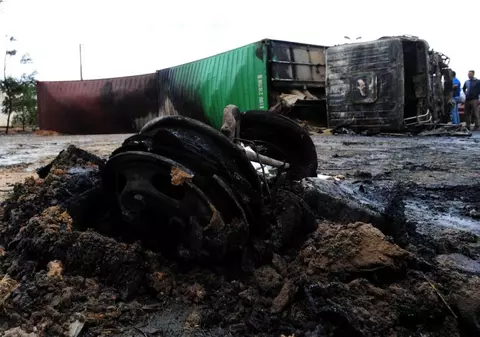Tragedie în Egipt! Cel puțin 18 oameni au murit într-un accident rutier 