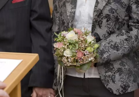 ROMÂNCE, cumpărate de bărbaţi din Bangladesh, Nigeria și Pakistan. Pe ce sume SE VINDEAU?