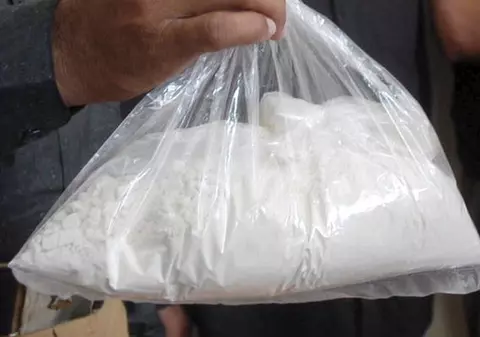 Român ARESTAT la DUBLIN. AVEA o CANTITATE imensă de COCAINĂ în bagaje