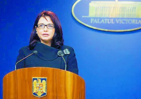 CRINUȚA DUMITREAN, urmărită penal în dosarul ALINEI BICA, a FOST MISS înainte să ajungă în ADMINISTRAȚIA PUBLICĂ