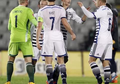 Danezii au sosit la Bucureşti. Ce lot au deplasat cei care ne-au UMILIT în 2003, pe nisip