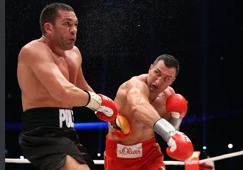 Klitschko îşi apără pentru a 18-a oară la rând centurile mondiale la ”grea”!