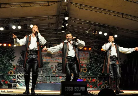 Haiducii,”prăduiți” de microfon!