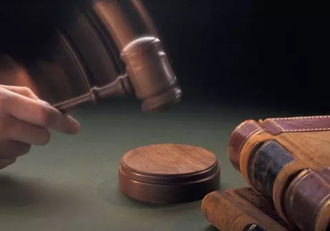 PEDEAPSĂ fără PRECEDENT pentru un BĂRBAT care a UCIS TREI POLIȚIȘTI în CANADA!