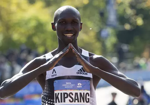 Kenyenii Wilson Kipsang și Mary Keitany au câștigat maratonul de la New York