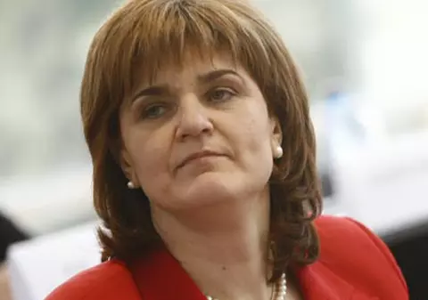 A avut nenumărate oferte să rămână defintiv afară. Le-a declinat pe toate!