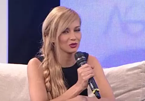 LORA: ”Pe MINE mă VEȚI VEDEA PLÂNGÂND din DOUĂ MOTIVE!”