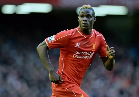 Poza de 25.000 de lire sterline! Balotelli amendat şi suspendat un meci