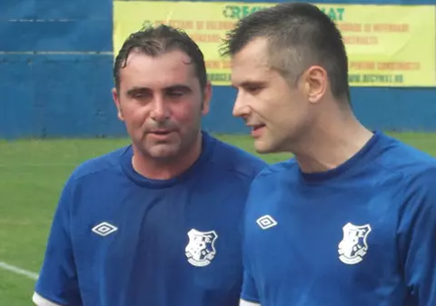 Stelian Carabaș a rămas cel mai tare din oraș: triplă într-un amical de old boys