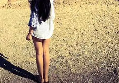 UAU! AȘA ARATĂ CELE MAI FRUMOASE PICIOARE din showbizul românesc! FOTO