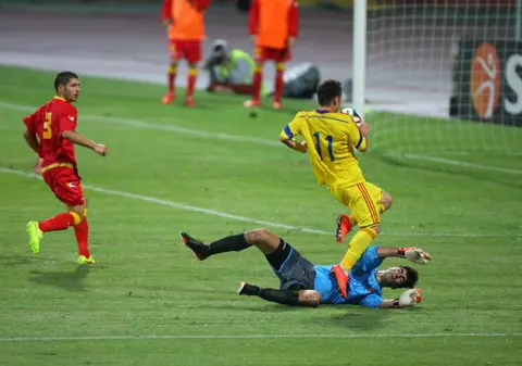 Meci de pregătire pentru România U 21. Tricolorii mici, împărţiţi în două selecţionate