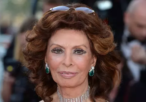 DEZVĂLUIRI! Sophia Loren, JIGNITĂ din cauza felului CUM ARATĂ
