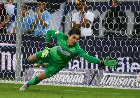 Serie A: Tătărușanu - titular în Sassuolo - Fiorentina, Chiricheș - rezervă la Napoli - Inter