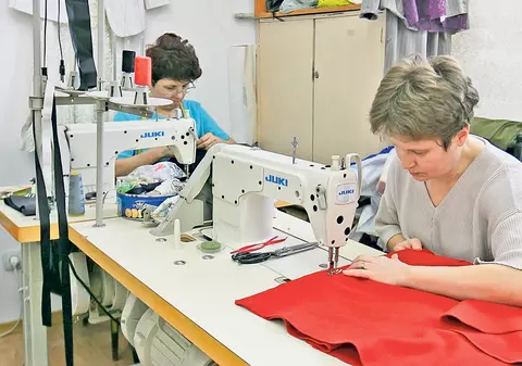 Fă-ţi de lucru în producţia de confecţii! Vezi ce locuri de muncă se găsesc în acest sector