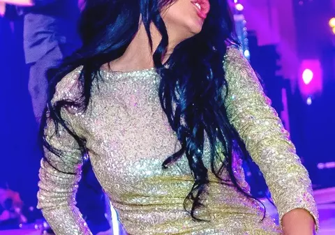 CE A FĂCUT DANIELA CRUDU LÂNGĂ SCENĂ, la un concert. Toată lumea SE UITA LA EA | FOTO