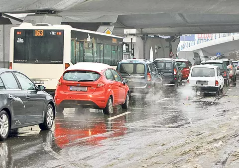 Românii petrec 41 de minute în drum spre lucru