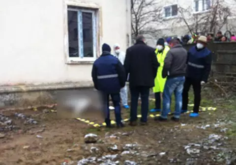 Ucisă cu mâinile goale