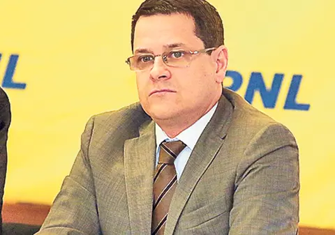 Eurodeputatul Eduard Hellvig, favoritul lui Klaus Iohannis