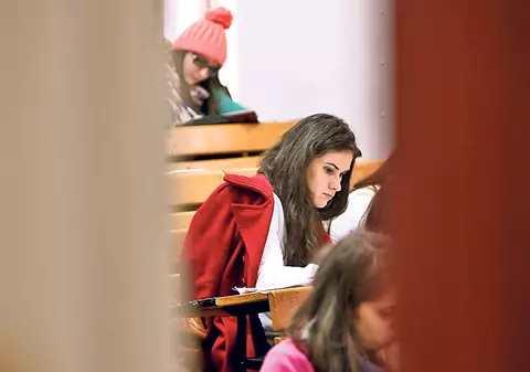 «Cold, Froid, Freddo» - cursurile practice! Studenţii de la Universitatea Bucureşti sunt disperaţi din cauza condiţiilor în care învaţă