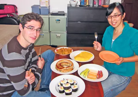 EXCLUSIV | Străinii petrec româneşte