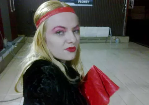 Viața lui Rouge, subiectul unei cărți