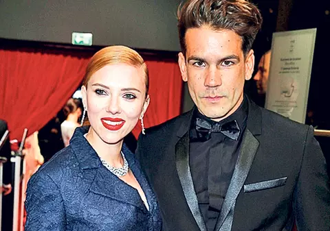 Iubirea durează trei luni! Lui Scarlett îi bate divorţul la uşă