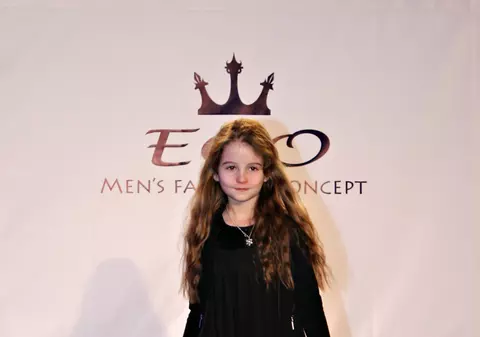 CE MARE A CRESCUT IRINUCA! Îi moștenește STATURA și FRUMUSEȚEA MAMEI EI! FOTO