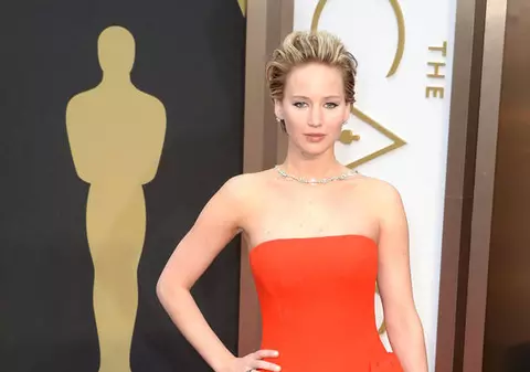 Jennifer Lawrence se iubeşte cu un regizor