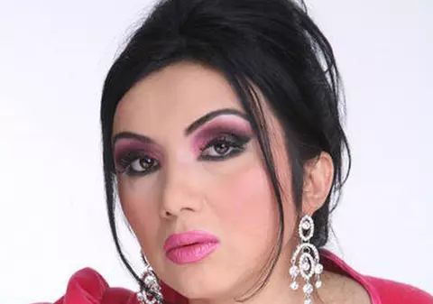 ADRIANA BAHMUȚEANU, categorică: ”M-am SĂTURAT să MĂ ARATE LUMEA cu DEGETUL!”