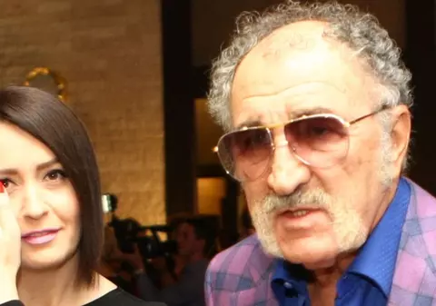 Amalia NĂSTASE, APARIȚIE de SENZAȚIE la brațul lui ION ȚIRIAC | FOTO