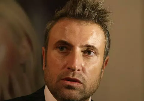 CĂTĂLIN BOTEZATU, amintiri din copilărie! Ce a PĂȚIT după ce ȘI-A RUPT DINȚII pe PÂRTIE!