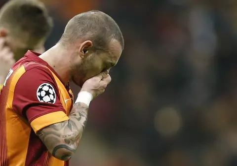 Cadoul lui Sneijder de Crăciun pentru iubitorii fotbalului: un lob perfect / VIDEO