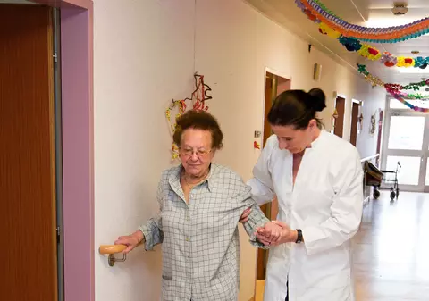 EXISTĂ VIAȚĂ DUPĂ ATACUL CEREBRAL? Cum REDEVII OM ÎN PUTERE?