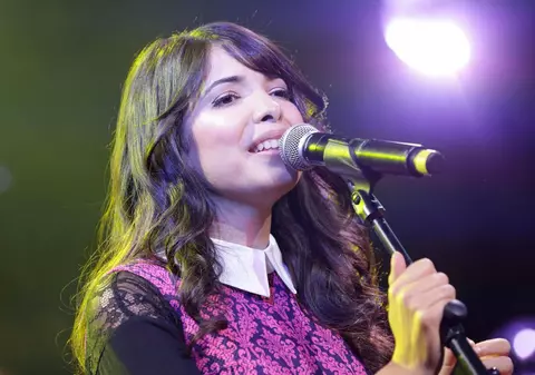 INDILA a ajuns la București. MESAJUL pe care artista momentului l-a transmis românilor