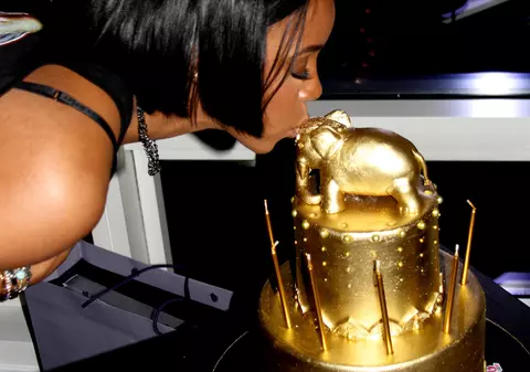 I-a MURIT MAMA! TRISTEȚE MARE pentru O CELEBRĂ CÂNTĂREAȚĂ! 