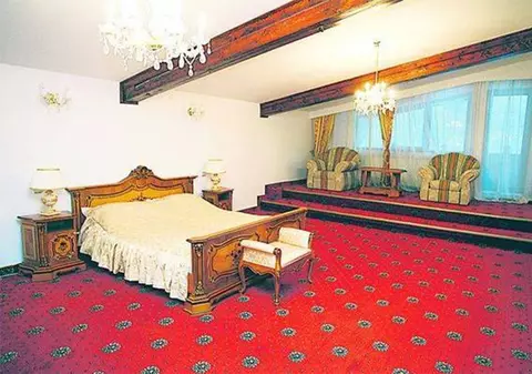 Cel mai luxos hotel montan din România, Aurelius-Împăratul Romanilor, vă invită să petreceţi un Revelion de poveste