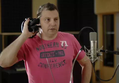 Mihai Alexandru, la un pas să reprezinte Elveția la Eurovision 2015! O melodie a sa a ajuns între cele 6 semifinaliste