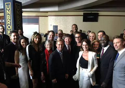 Nadia Comăneci şi Bart Conner s-au întâlnit cu Brad Pitt. Angelina Jolie n-a fost de faţă