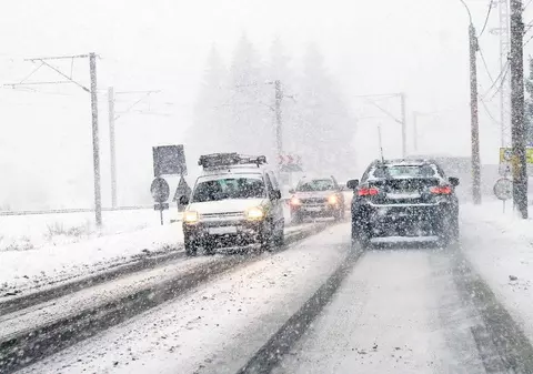 Cod galben de ninsoare în trei judeţe din Transilvania