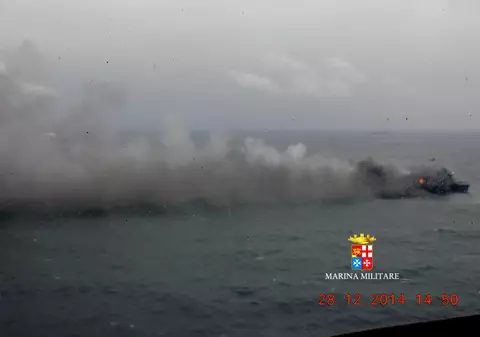 Un mort în incendiul de la bordul feribotului "Norman Atlantic", pe care se afla și o româncă