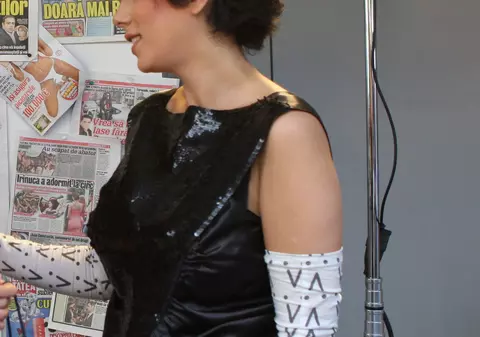 BOMBĂ! O artistă de la noi SE RECĂSĂTOREȘTE... CU FOSTUL SOȚ!