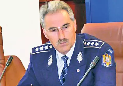 Mișcarea INCREDIBILĂ a comisarului Mureșan, sluga infractorilor din Bistrița! Va încasa mai mult decât Băsescu!