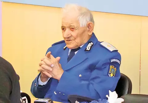 Generalul fără vicii a ajuns la 104 ani