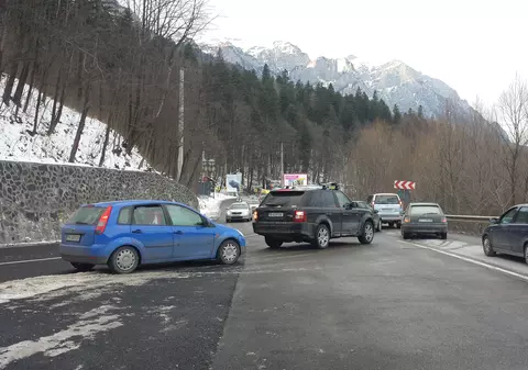 UPDATE | Schimbare de ștafetă pe Valea Prahovei! Bară la bară de DN1! FOTO