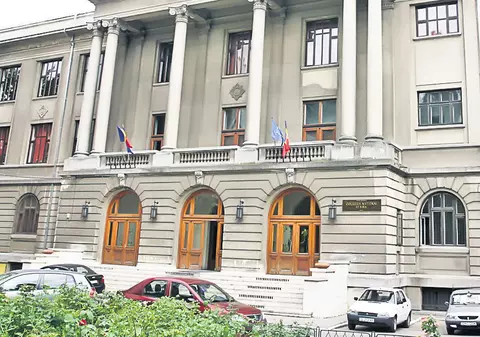 TOPUL CELOR MAI BUNE LICEE DIN ŢARĂ. Care este CEL MAI TARE DIN ROMÂNIA ŞI PE CE LOC SE AFLĂ LICEUL TĂU AFLI AICI!