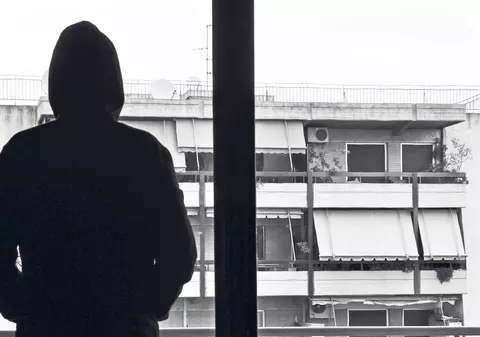 EXCLUSIV | Oamenii fără chip şi fără nume, apăraţi de poliţişti